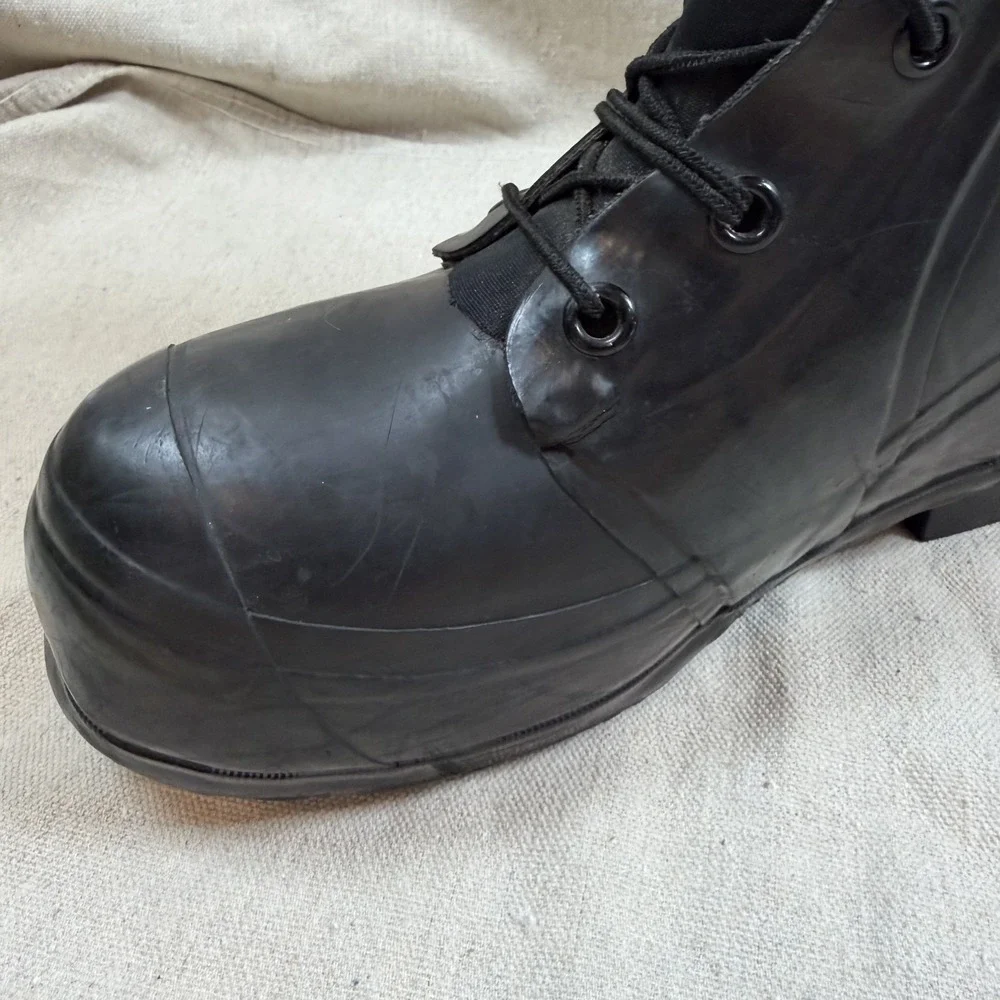 Bata Mickey Mouse Boots 9R Military Issue Extreme Cold Weather (-20F) Unissued